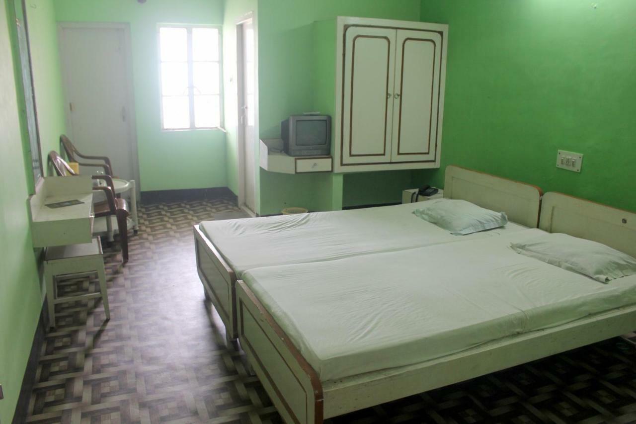 Hotel Deepak Bakkhali Extérieur photo