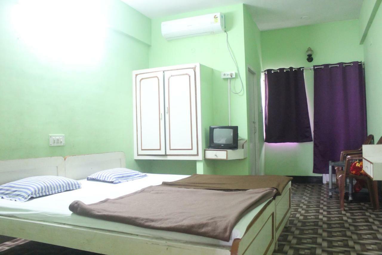 Hotel Deepak Bakkhali Extérieur photo